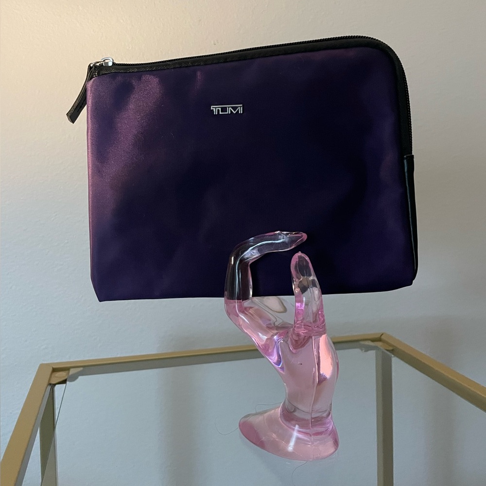 TUMI for delta unisex purple business class travel kit